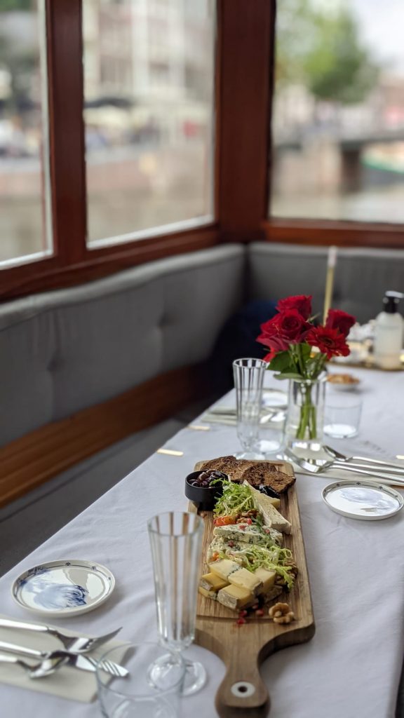 romantic dinner tour in amsterdam NL
