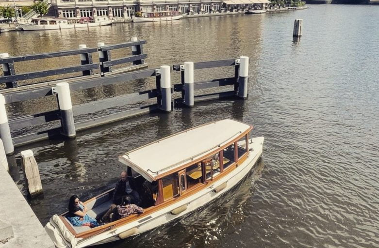 private boat cruise amsterdam