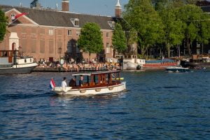 undine private boat tour