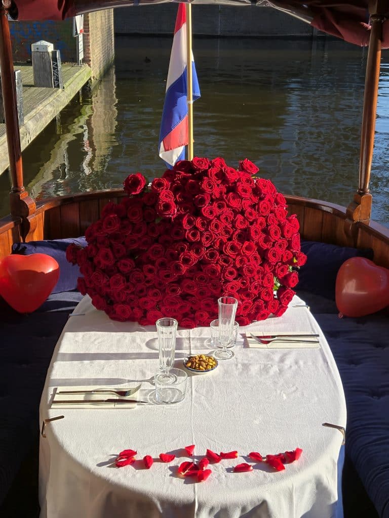 romantic wedding proposal amsterdam