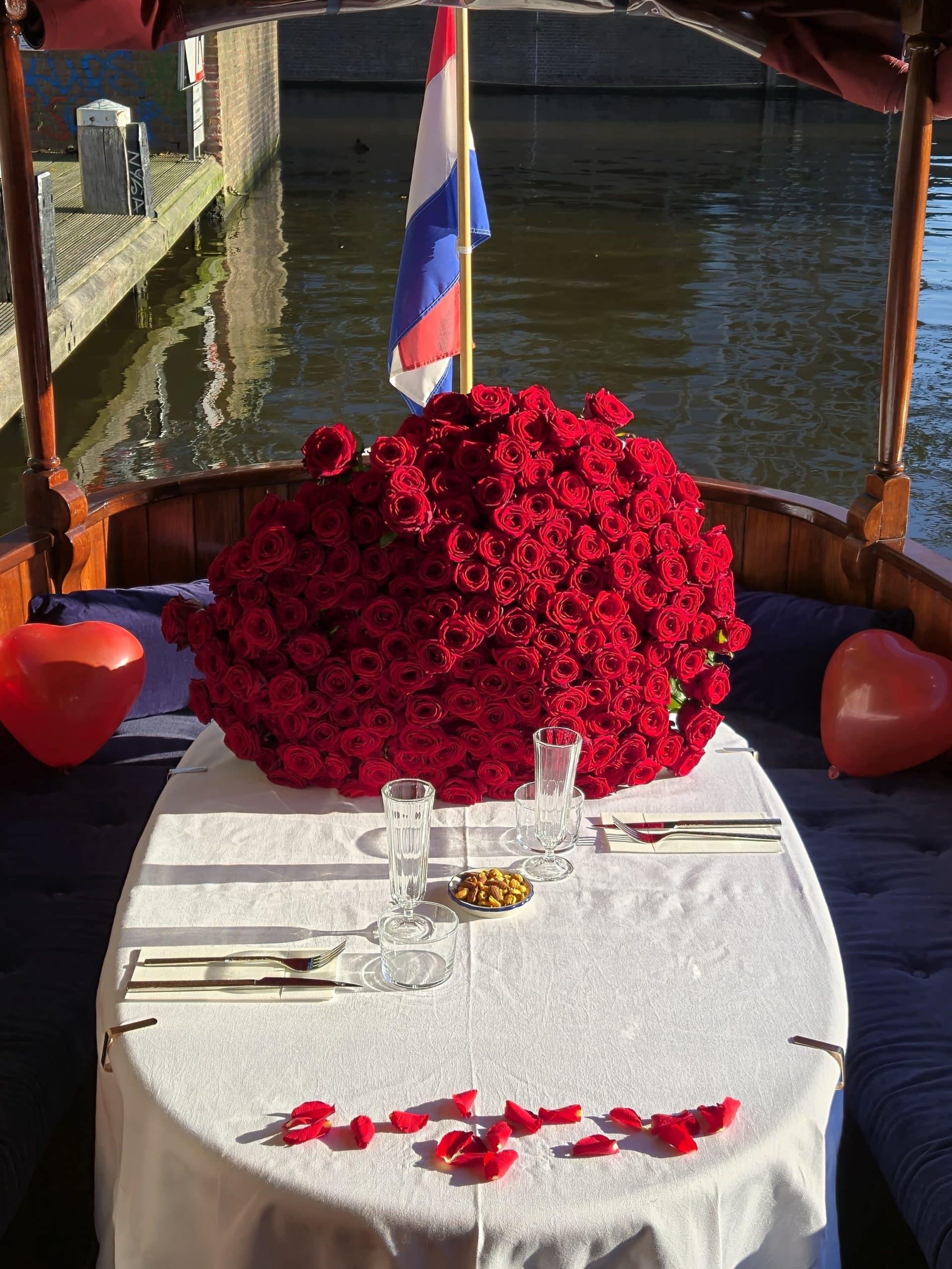 romantic wedding proposal amsterdam
