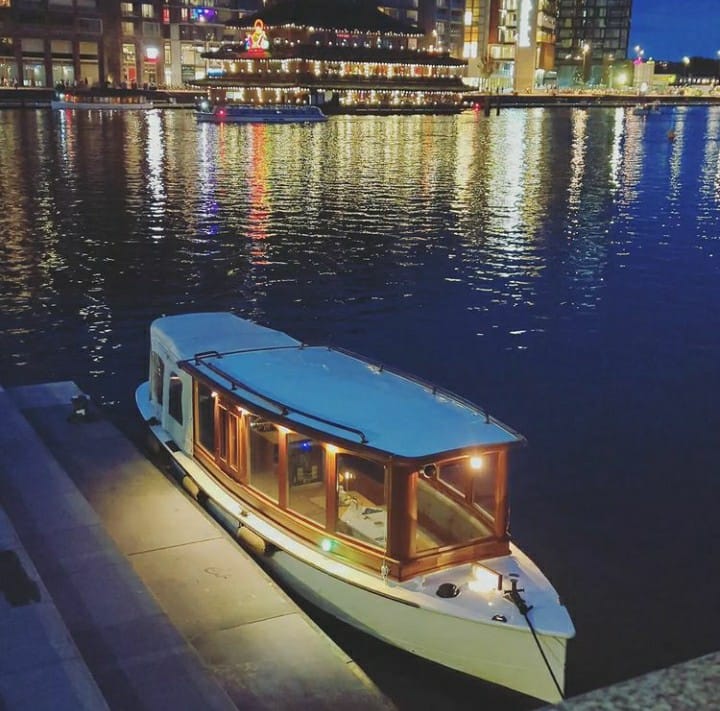 private boat undine amsterdam