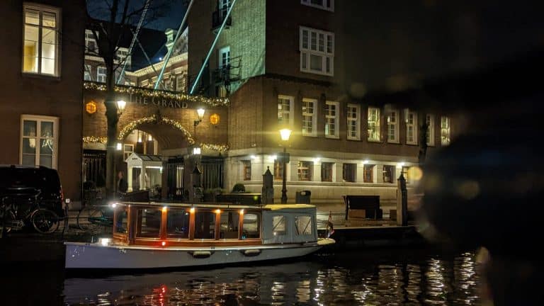 private canal boat undine amsterdam