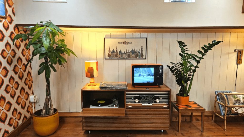 Houseboat museum interior design