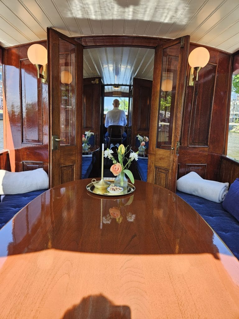 ritz rear view centred