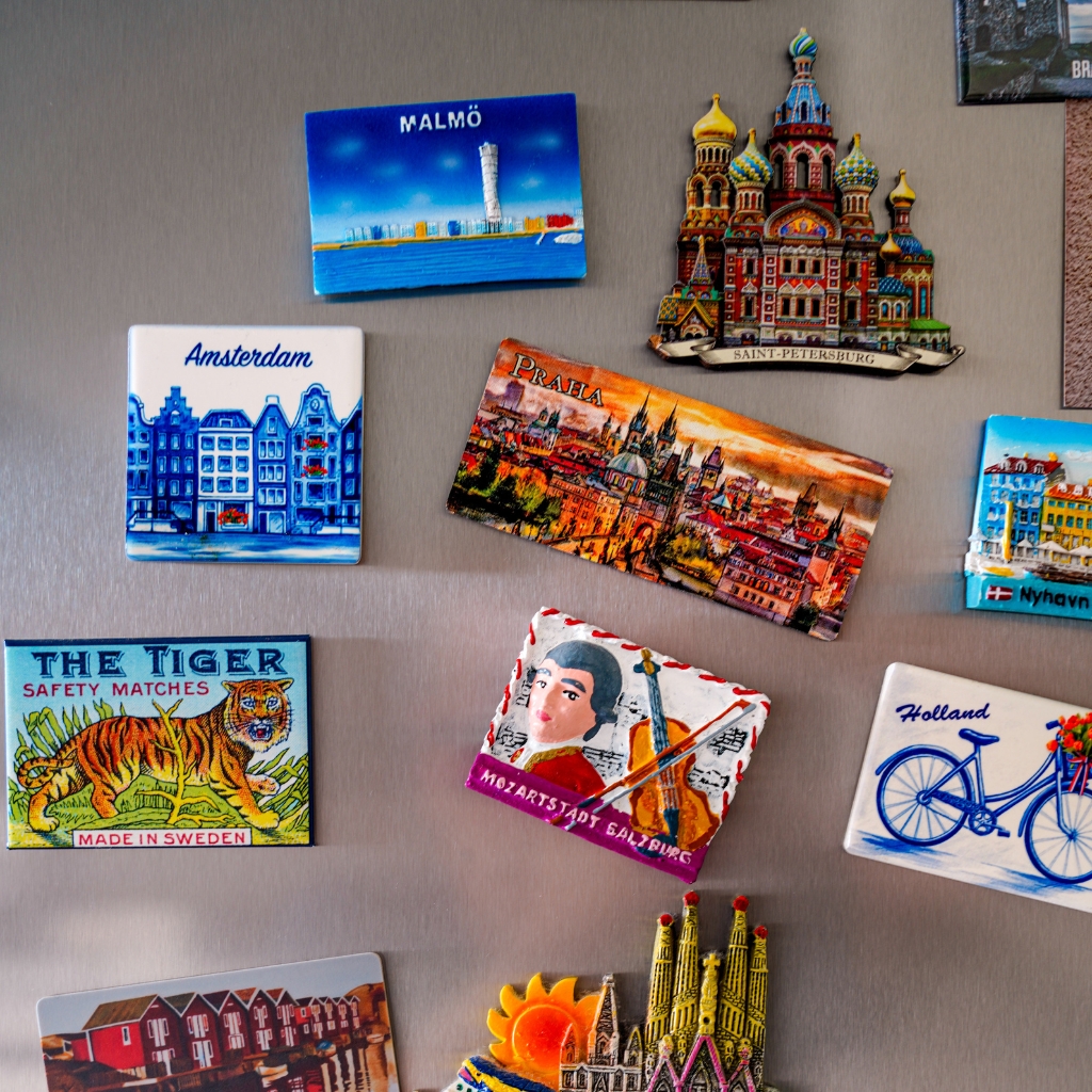 fridge magnet souvenirs