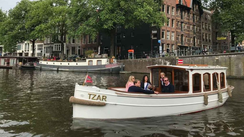 Amsterdam boat tzar