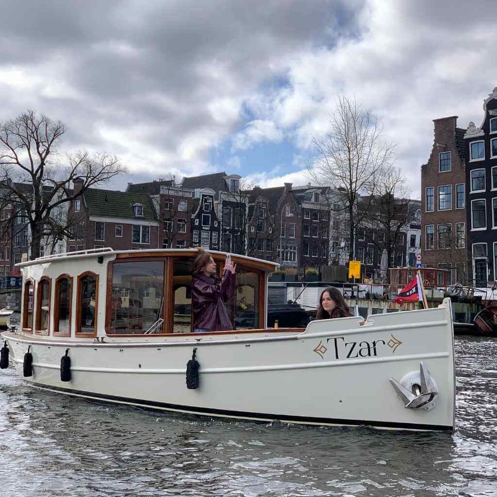 Amsterdam Fall Boat Tour with Tzar