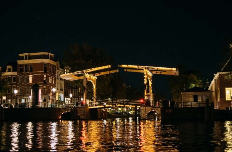 Schiphol Airport Taxi Price: Complete 2025 Guide to Costs and Options Narrow Bridge on the Amstel River