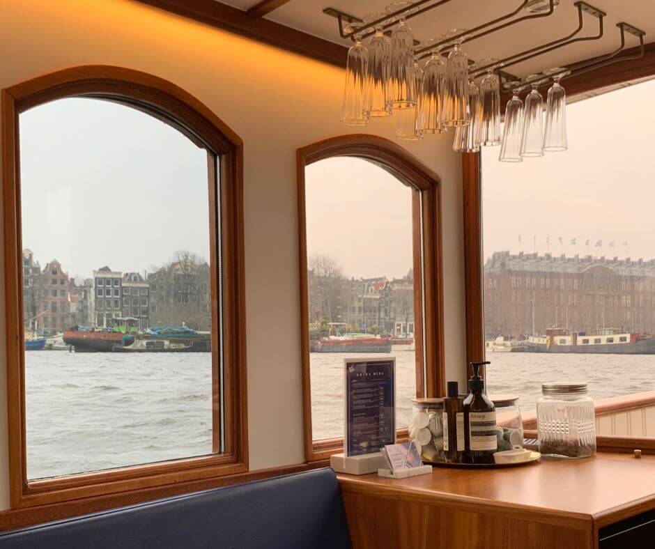 Minibar on board during your boat tour