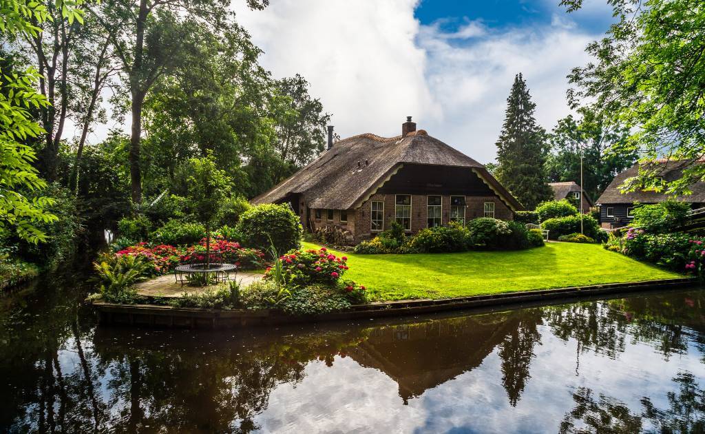 What to See and Do in Giethoorn