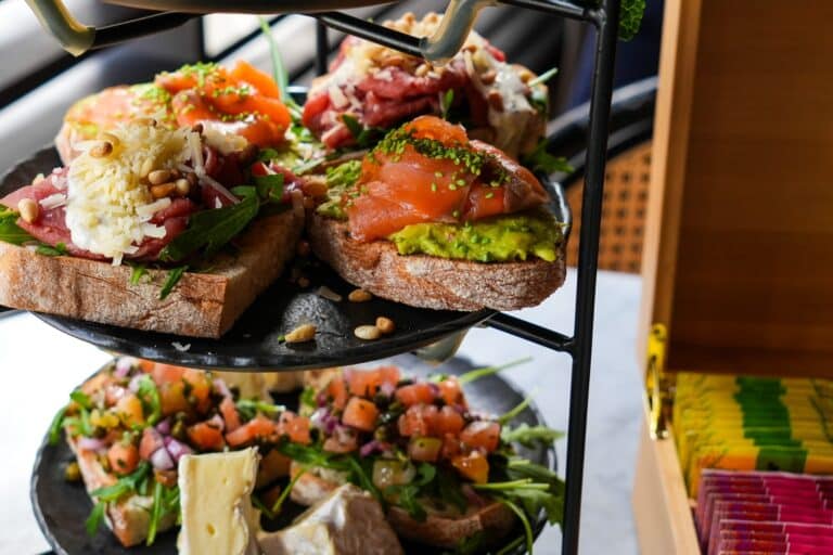 private afternoon tea cruise amsterdam