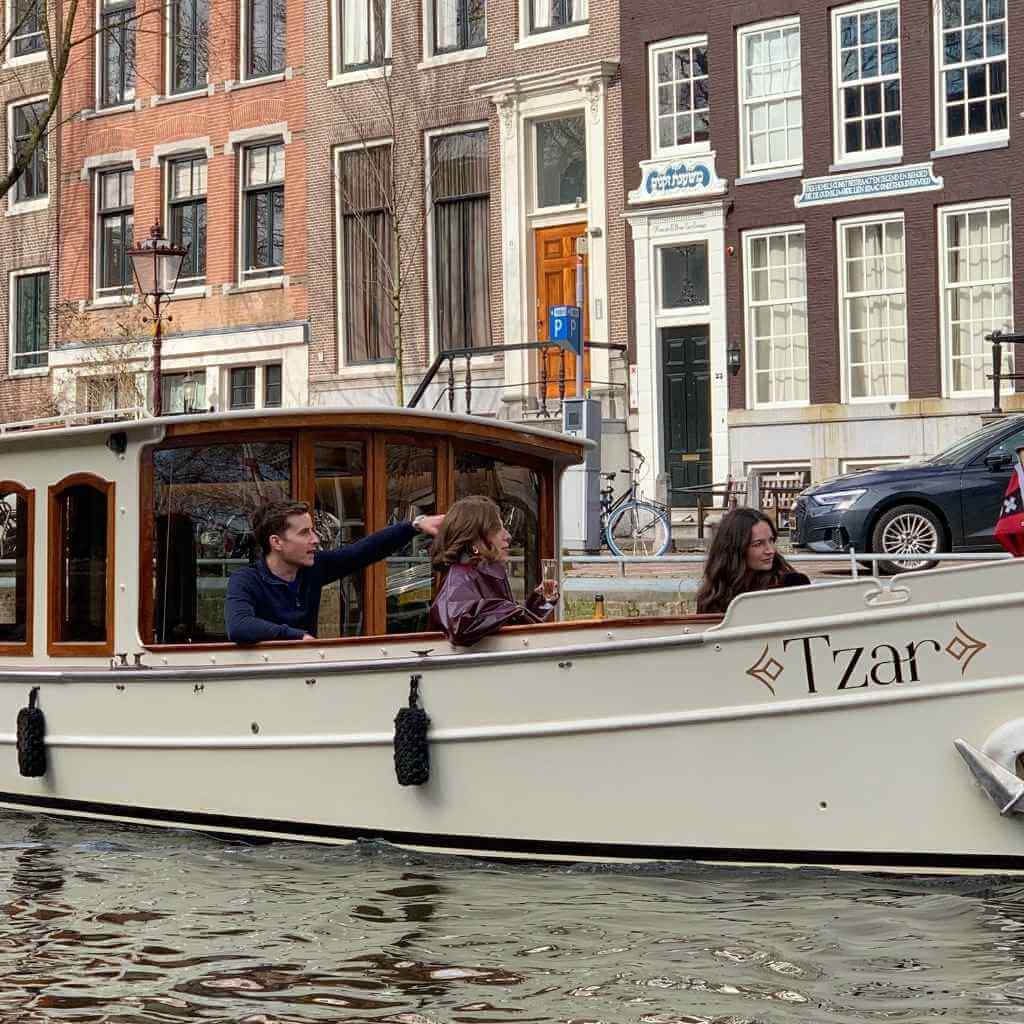 Boat tour in Jordaan District Amsterdam