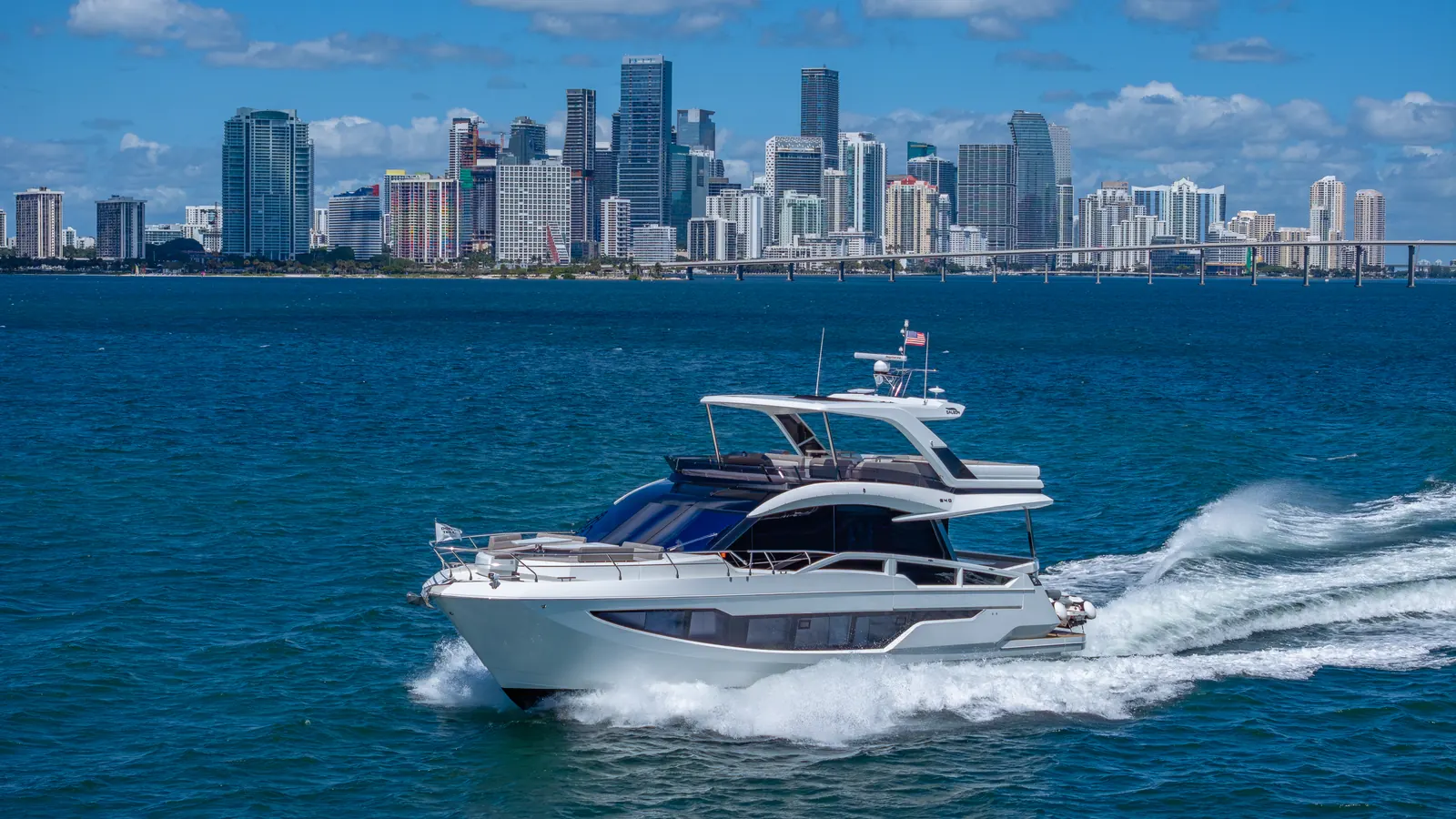 68' Galeon 640 Fly \